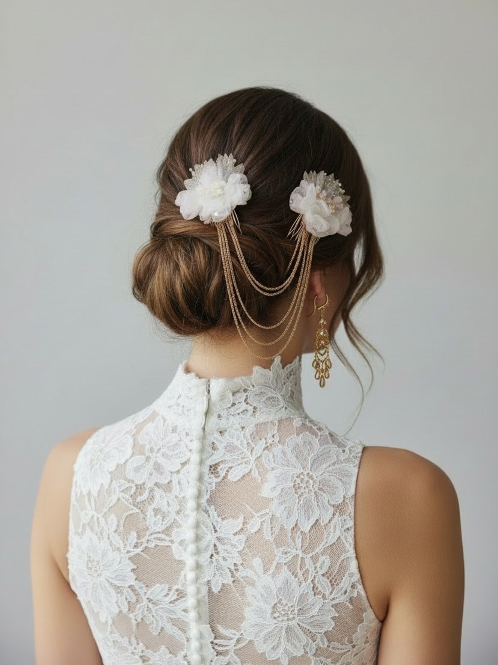 💍 Bridal White Floral Hair Pins with Gold Chain Drapes